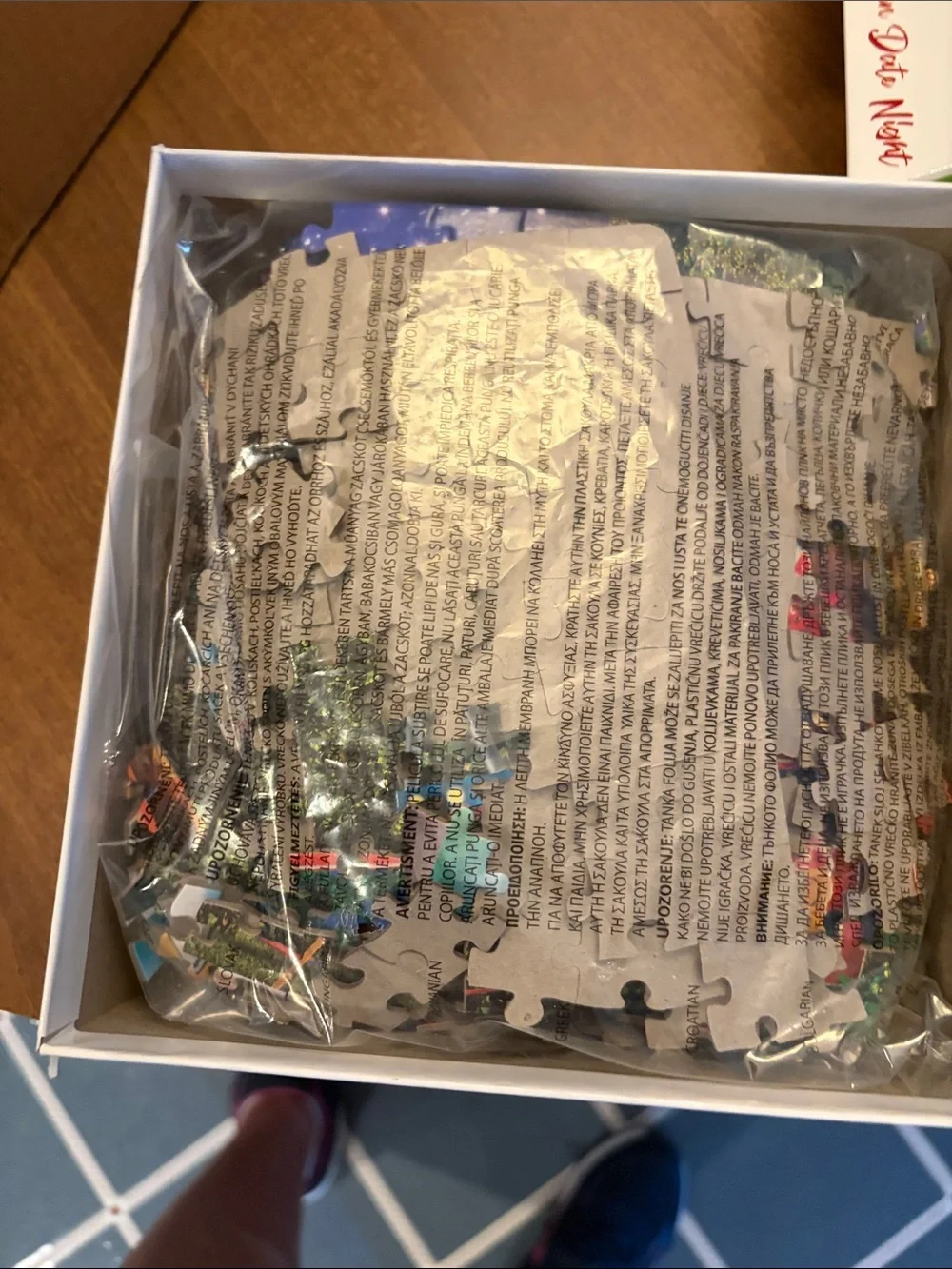 750-Piece Puzzle Back to the Past- Colorful Cars